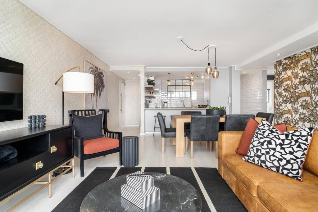 Styled Top Floor Apartment, With Back-Up Power Cape Town Exterior photo