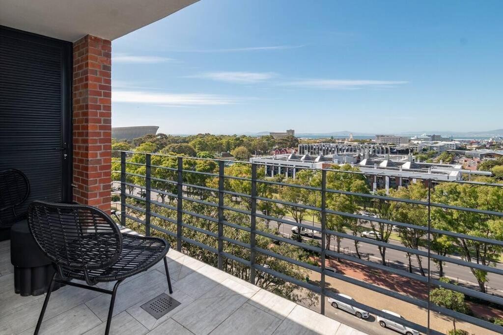 Styled Top Floor Apartment, With Back-Up Power Cape Town Exterior photo